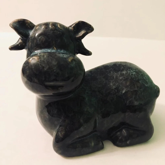 Vintage Cow Figurine  5 Inch Long Ceramic Figure Chip on Ear - Picture 15 of 15